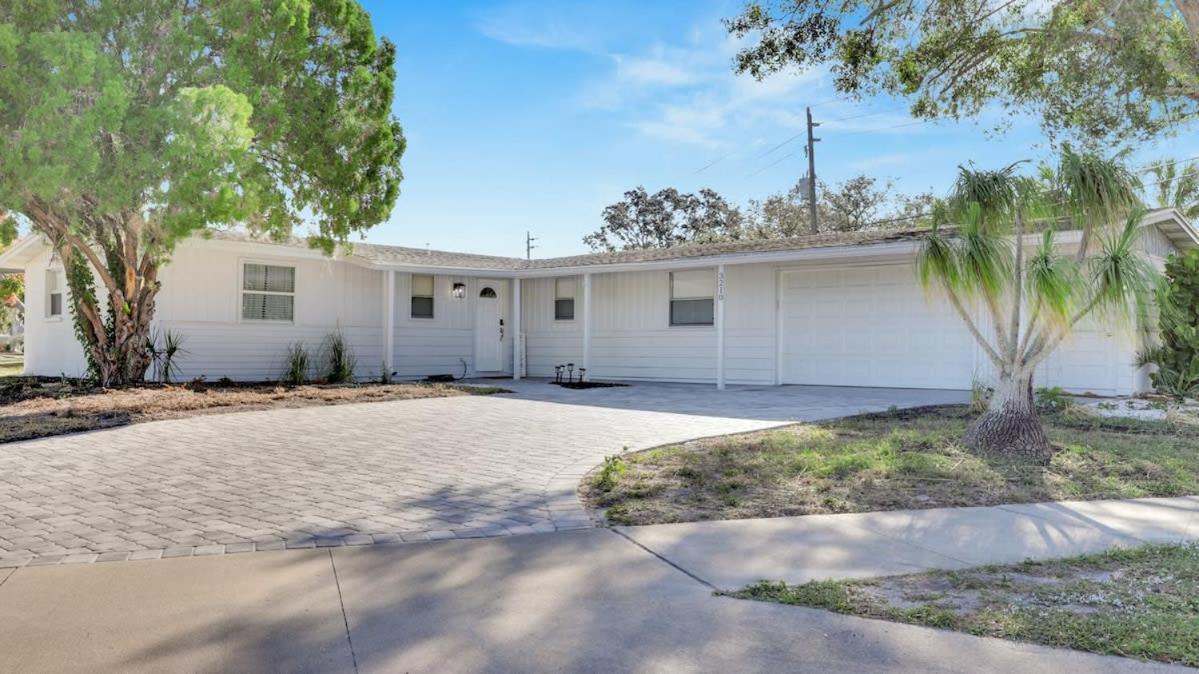 Sarasota Home With Outdoor Oasis Dış mekan fotoğraf